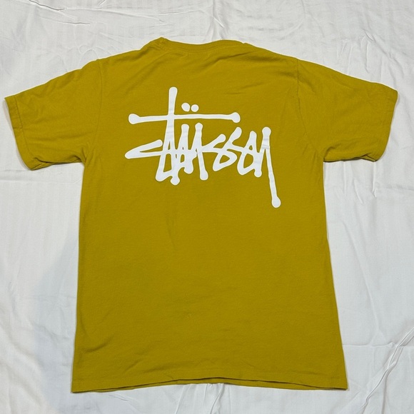 [UNISEX] STUSSY Mustard Yellow Logo T-Shirt S | Classic Streetwear Graphic Tee - Picture 5 of 9